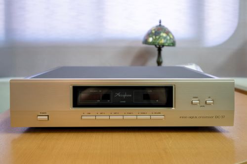 アキュフェーズ　デジタルプロセッサー　DC-37　中古品